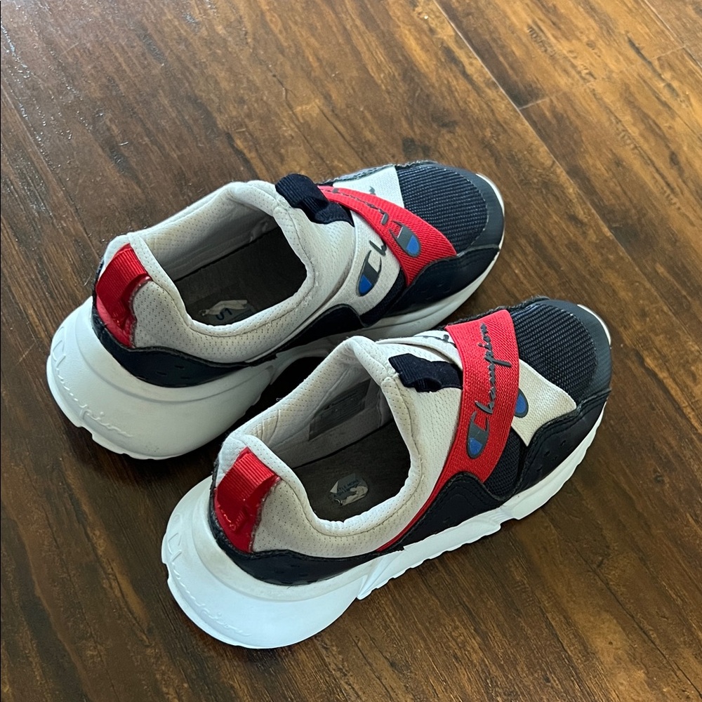 Champion Kids Athletic Slip-On Sneakers in Navy & Red Size 1 - Picture 10 of 12